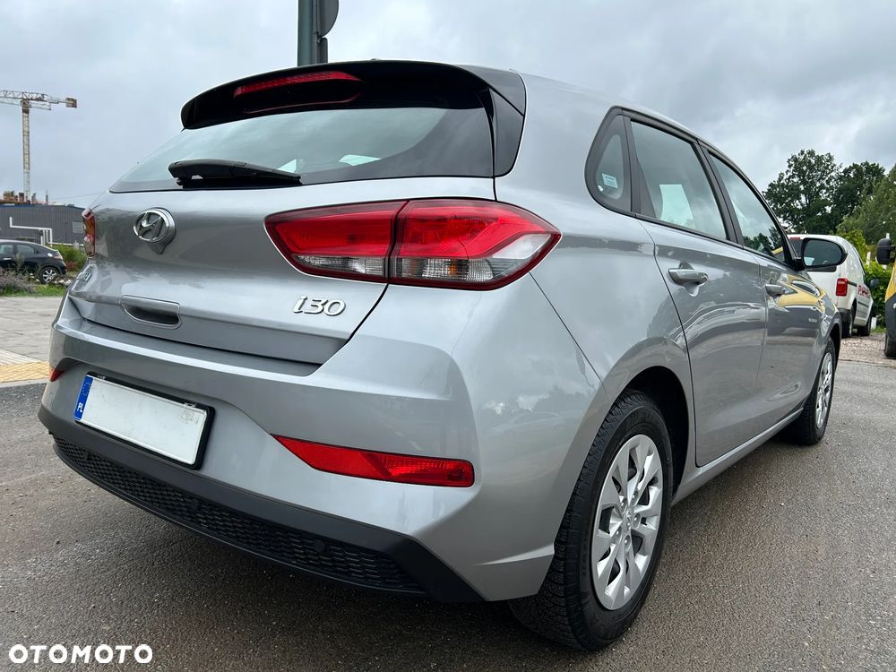 Hyundai i30 1.5 DPI Modern - 27