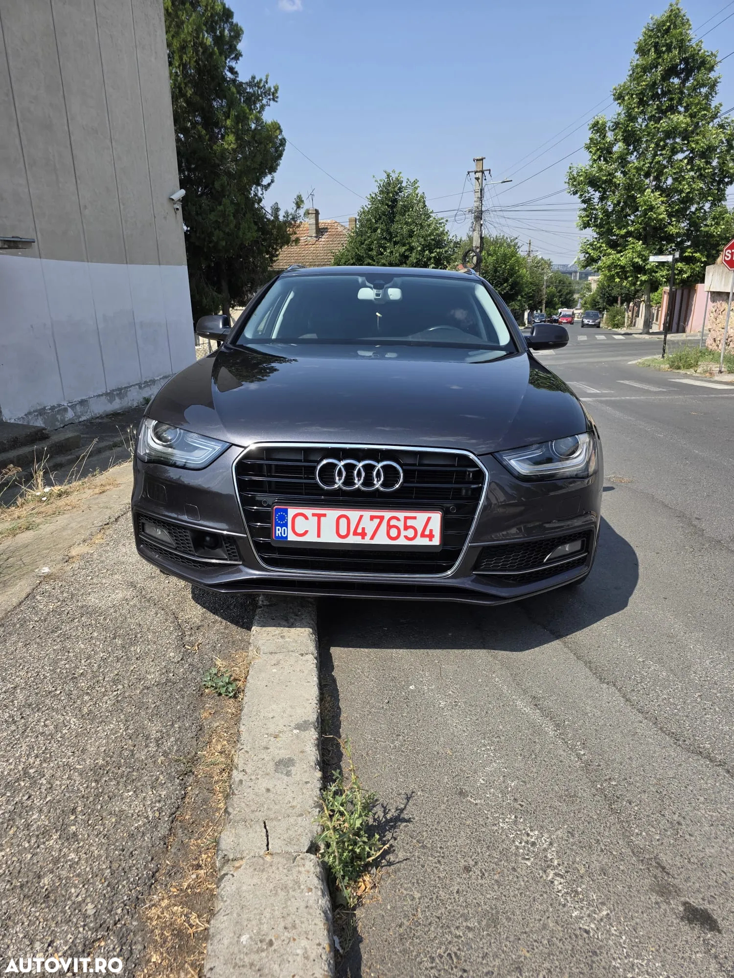Audi A4 Avant 2.0 TDI S tronic - 8