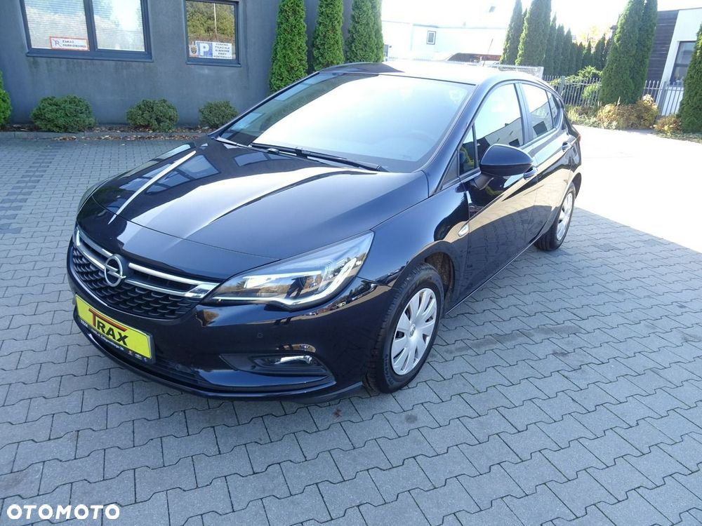 Opel Astra 2019 photo 2