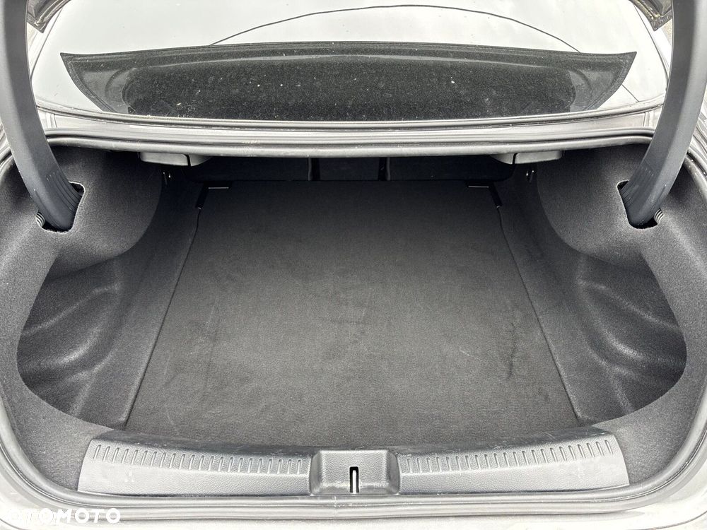 Mercedes-Benz CLA - 25
