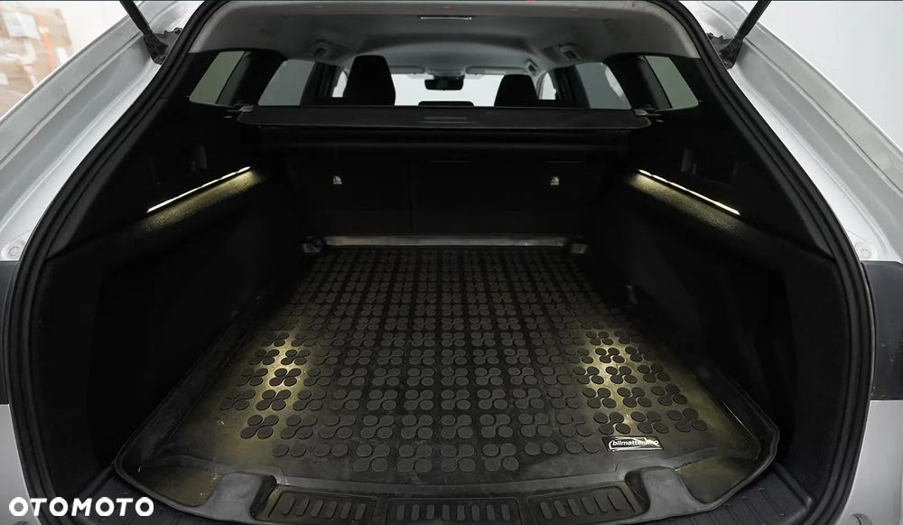 Toyota Corolla 1.8 Hybrid Active - 10