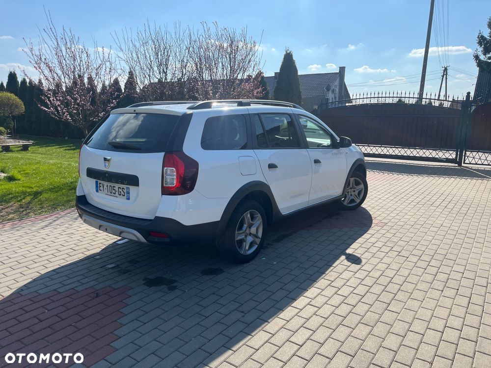 Dacia Logan dCi 90 S&S Stepway Celebration - 9