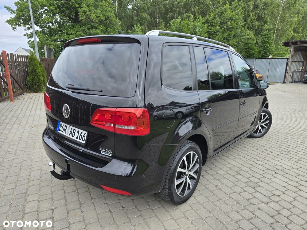 Volkswagen Touran 2.0 TDI DPF BlueMotion Technology Highline - 4