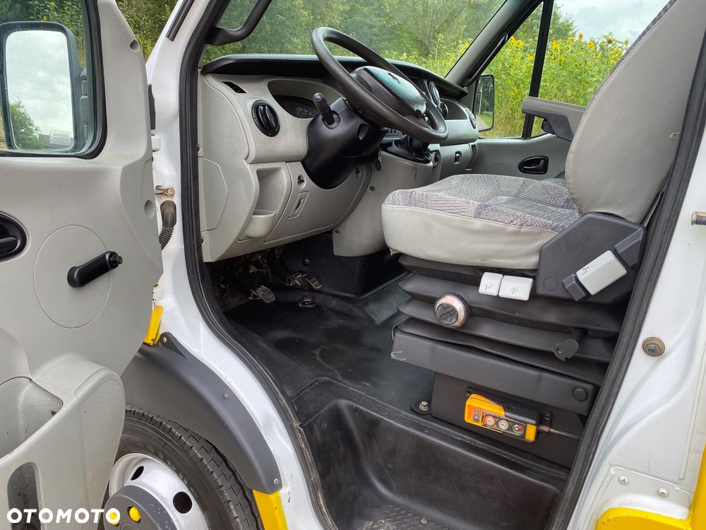 Renault Mascott - 12