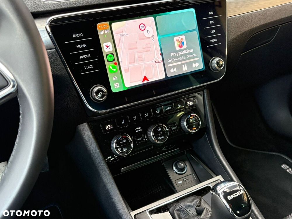 Skoda Superb 2.0 TSI Style DSG - 24