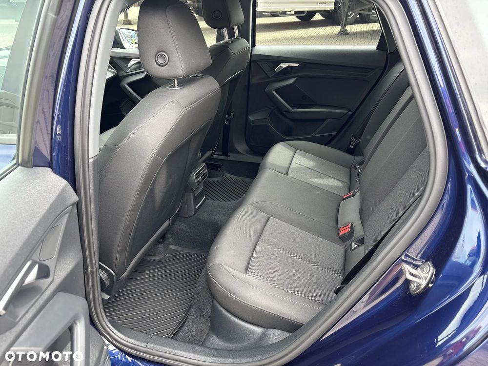 Audi A3 Sportback 30 TDI S tronic - 12