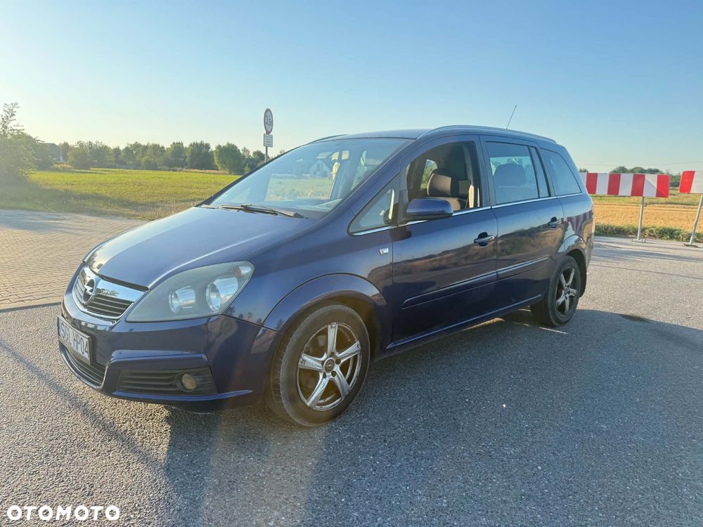 Opel Zafira 1.6 Cosmo - 1