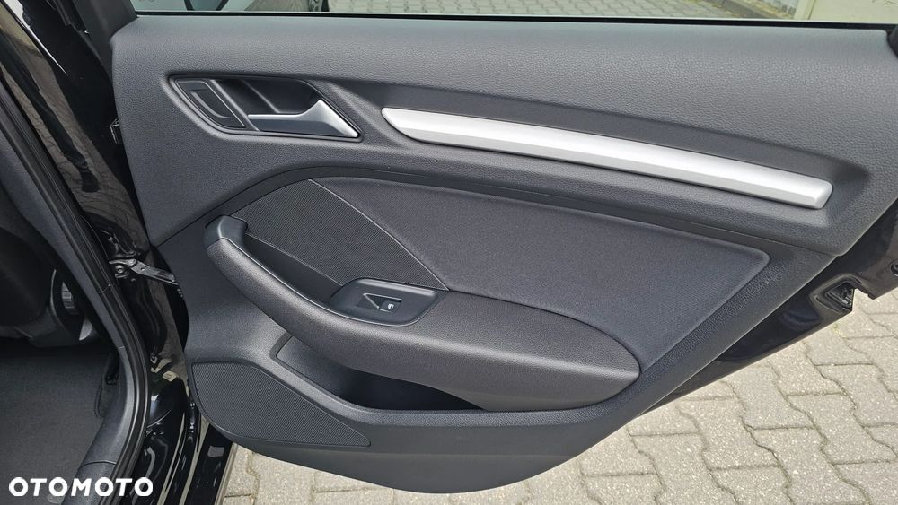 Audi A3 Limousine 2.0 TDI (clean diesel) Ambiente - 36