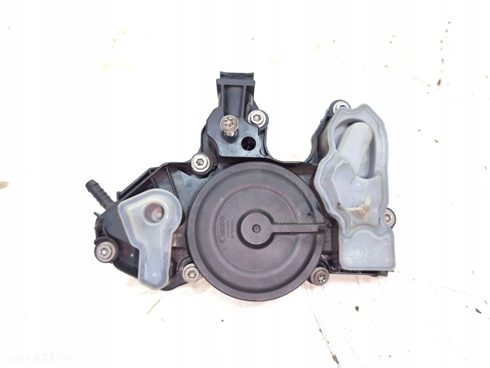 ODMA SEPARATOR OLEJU AUDI VOLKSWAGEN SEAT SKODA 1.8 TFSI 06K103495 V10-3863 - 1