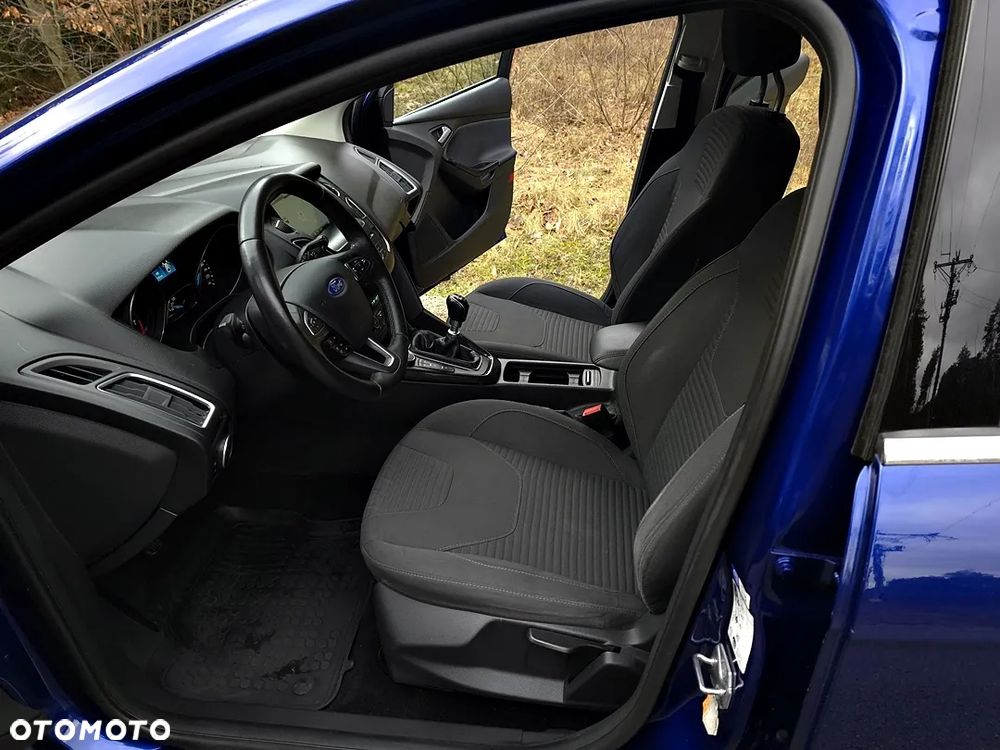 Ford Focus 1.0 EcoBoost Titanium - 23