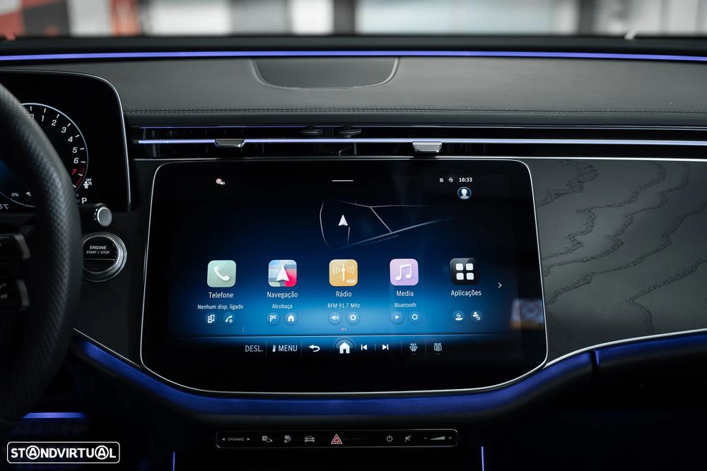 Mercedes-Benz E 300 e AMG Line - 21