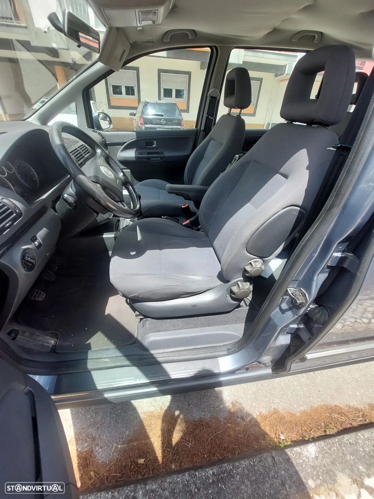 VW Sharan 2.0 TDi BlueMotion - 11