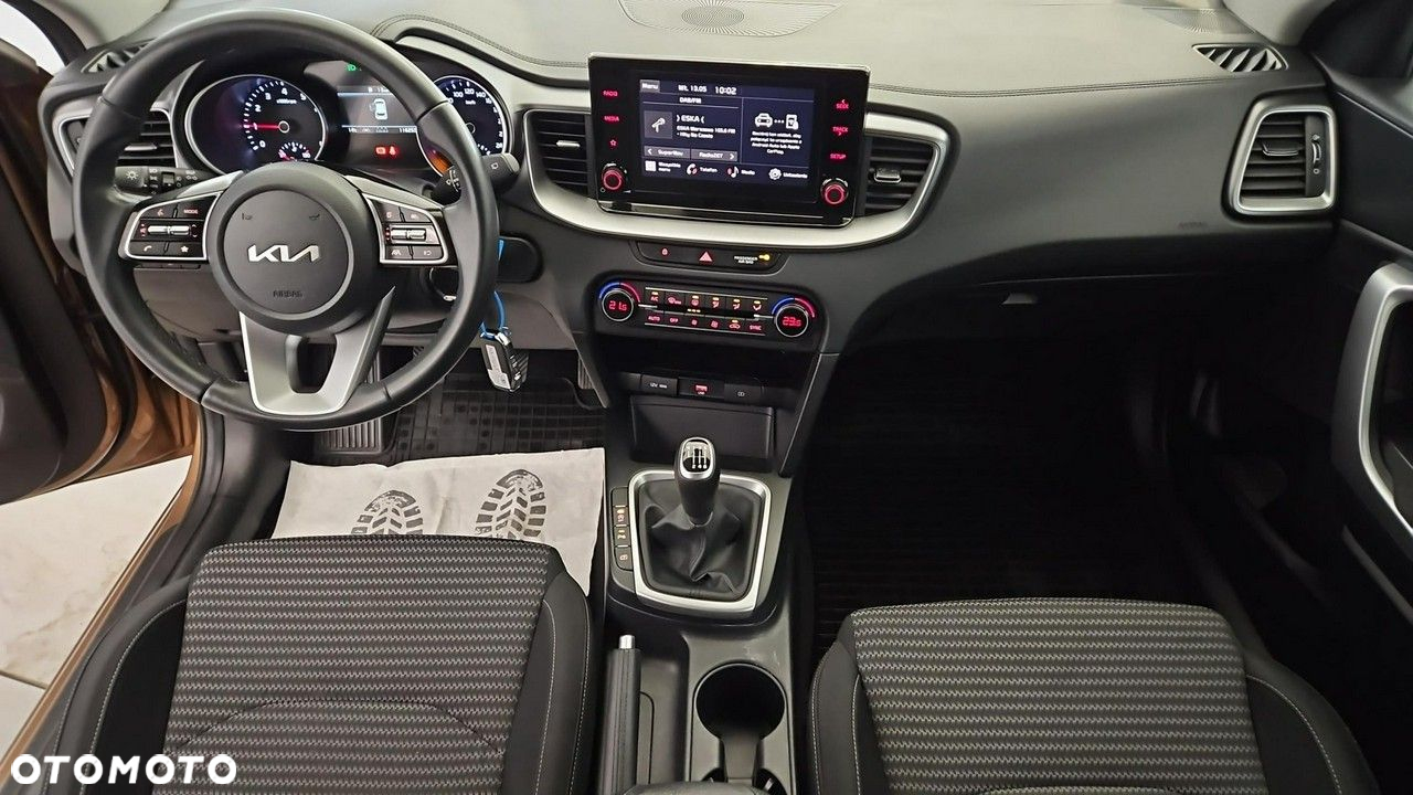 Kia Ceed 1.5 T-GDI L Business Line - 13