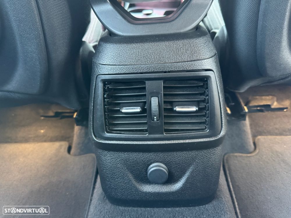 BMW 216 Active Tourer d Line Sport - 30