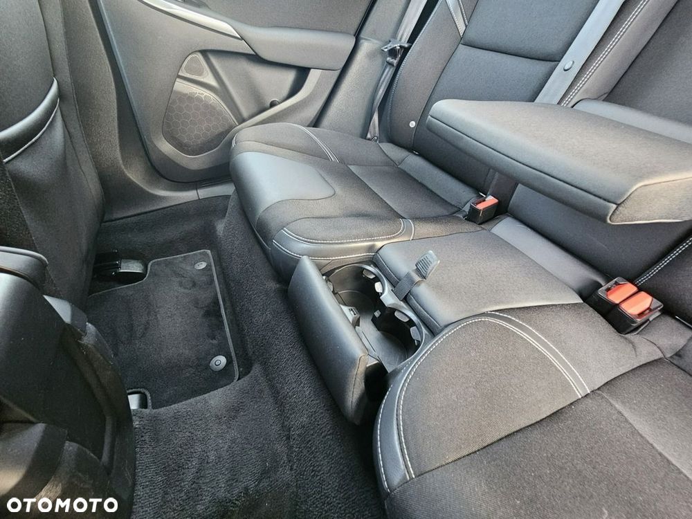 Volvo V40 D2 Momentum - 17