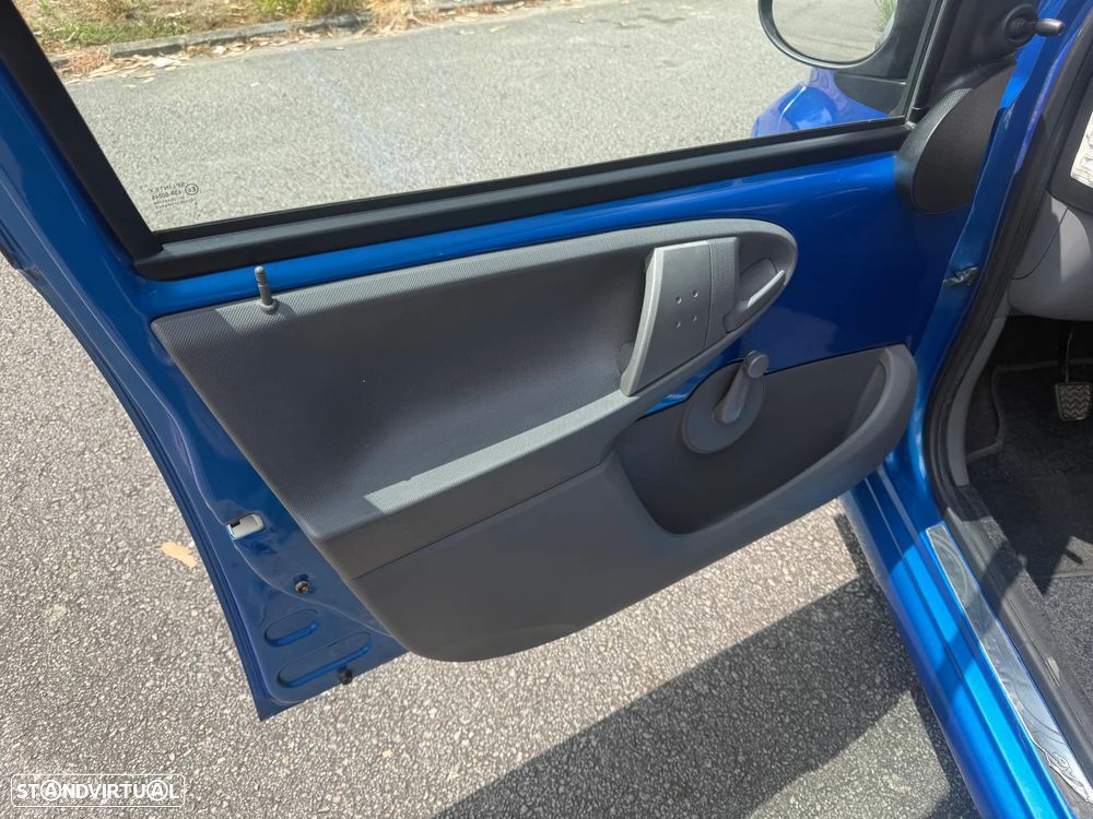 Toyota Aygo 1.0 Plus - 9