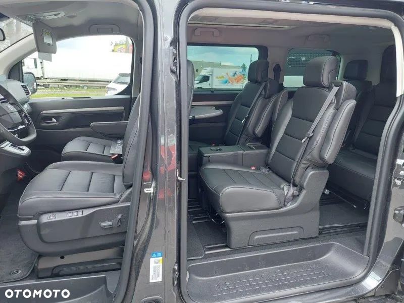 Toyota Proace Verso 2.0 D4-D Medium VIP - 19