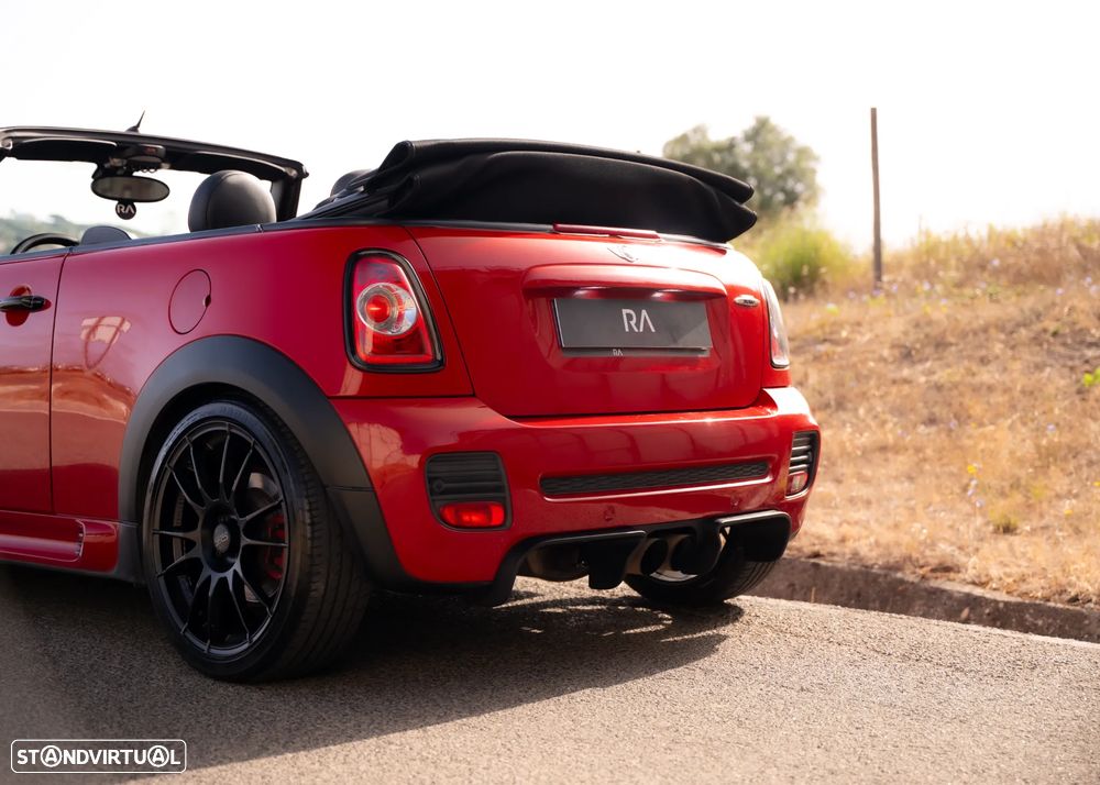 MINI Cabrio John Cooper Works 157g - 13