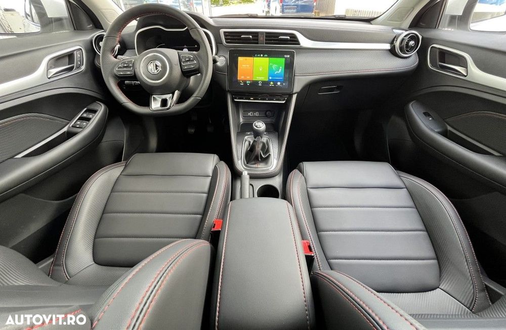 MG ZS - 25