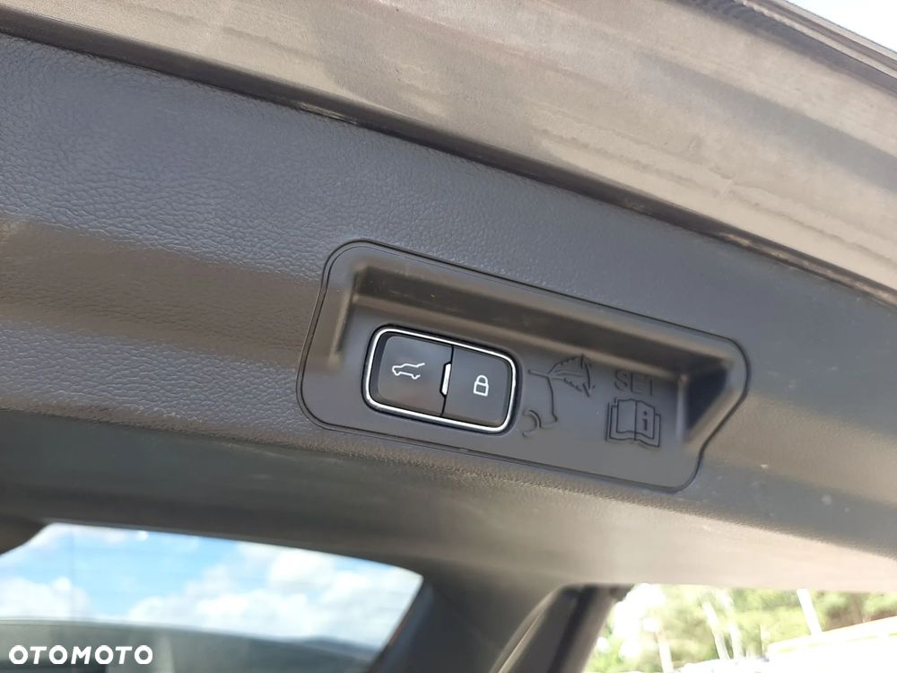 Ford Explorer 3.0 EcoBoost PHEV 4WD ST-Line - 21