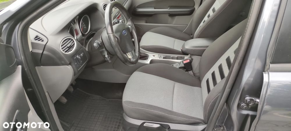 Ford Focus - 4