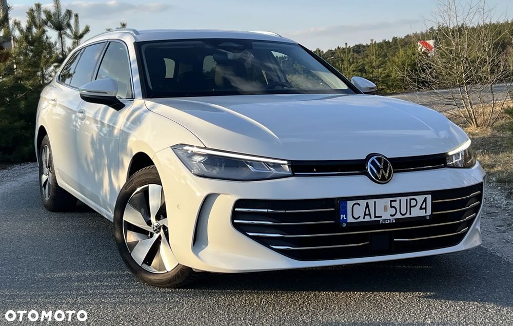 Volkswagen Passat - 4