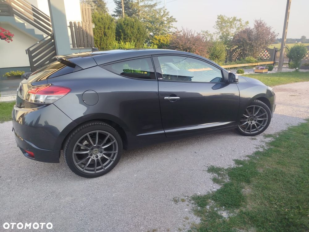 Renault Megane 220 GT - 11