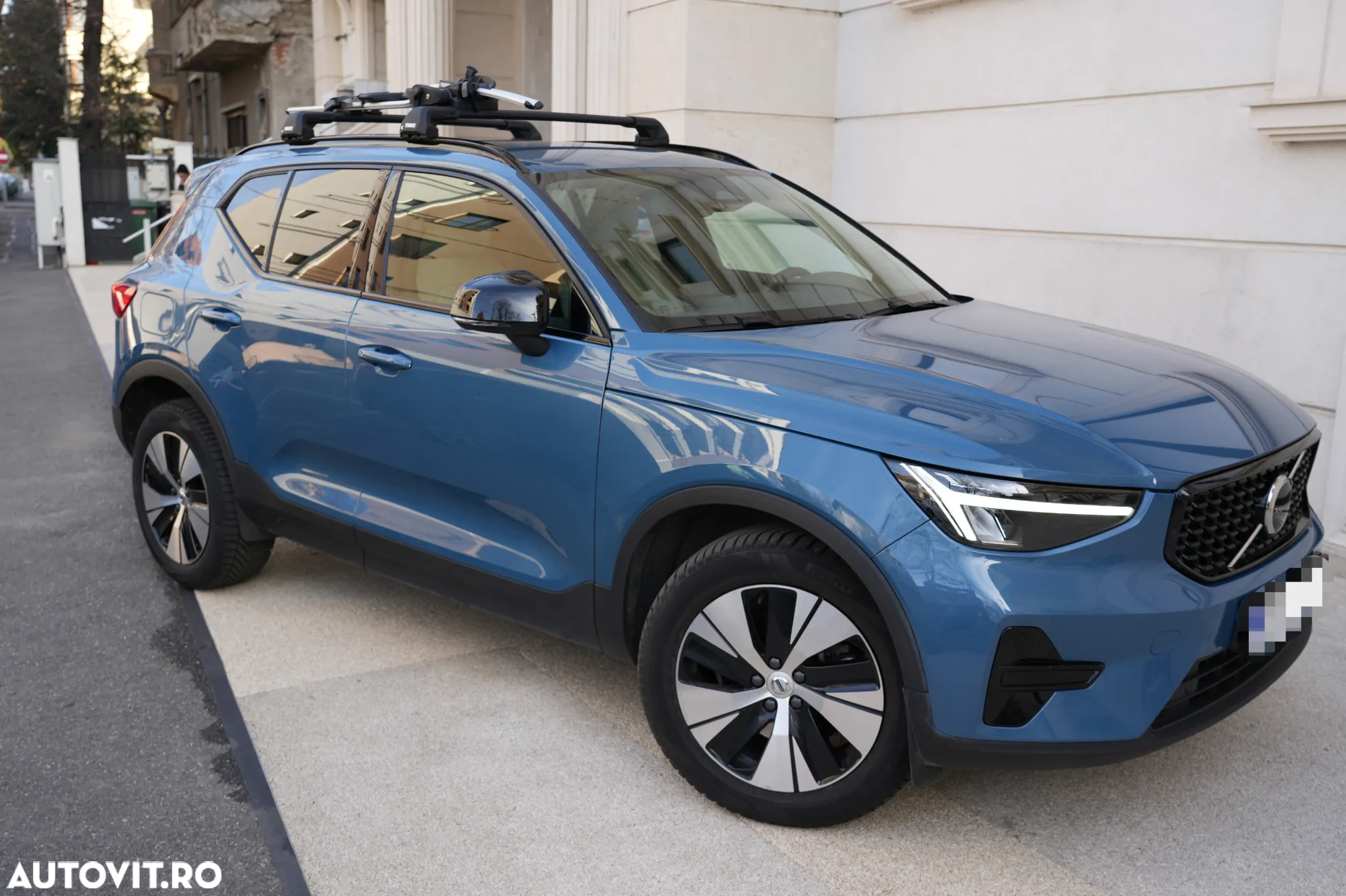 Volvo XC 40 B3 AT FWD MHEV Plus Dark - 5