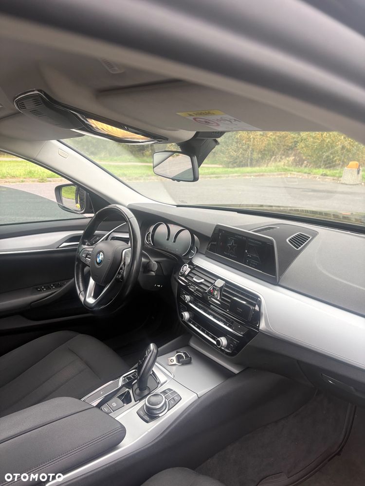 BMW Seria 5 - 10