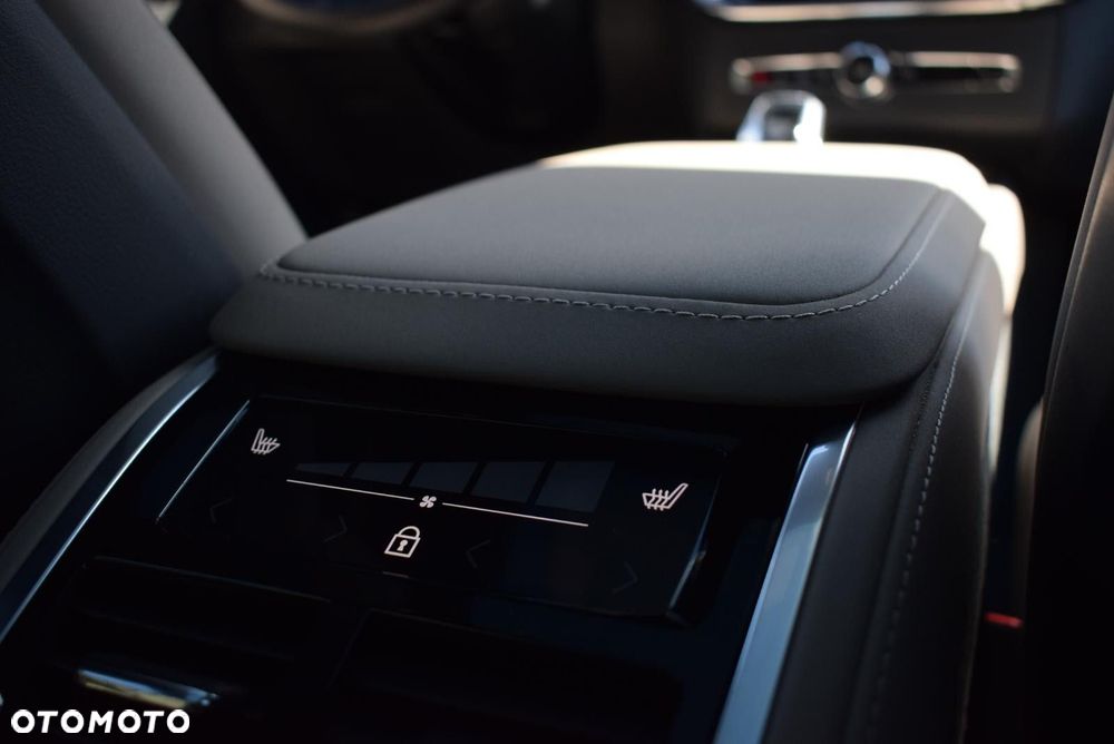 Volvo XC 90 - 21