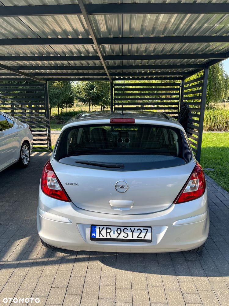 Opel Corsa 1.2 16V Cosmo - 6