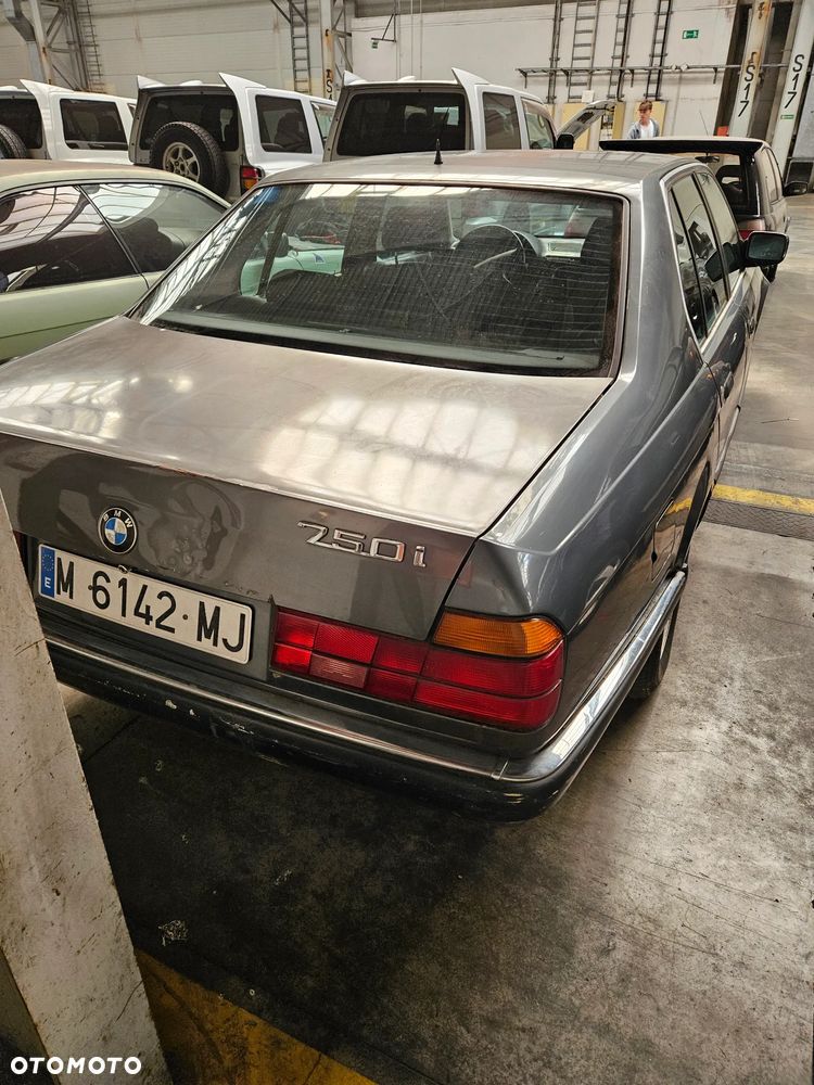 BMW Seria 7 - 2