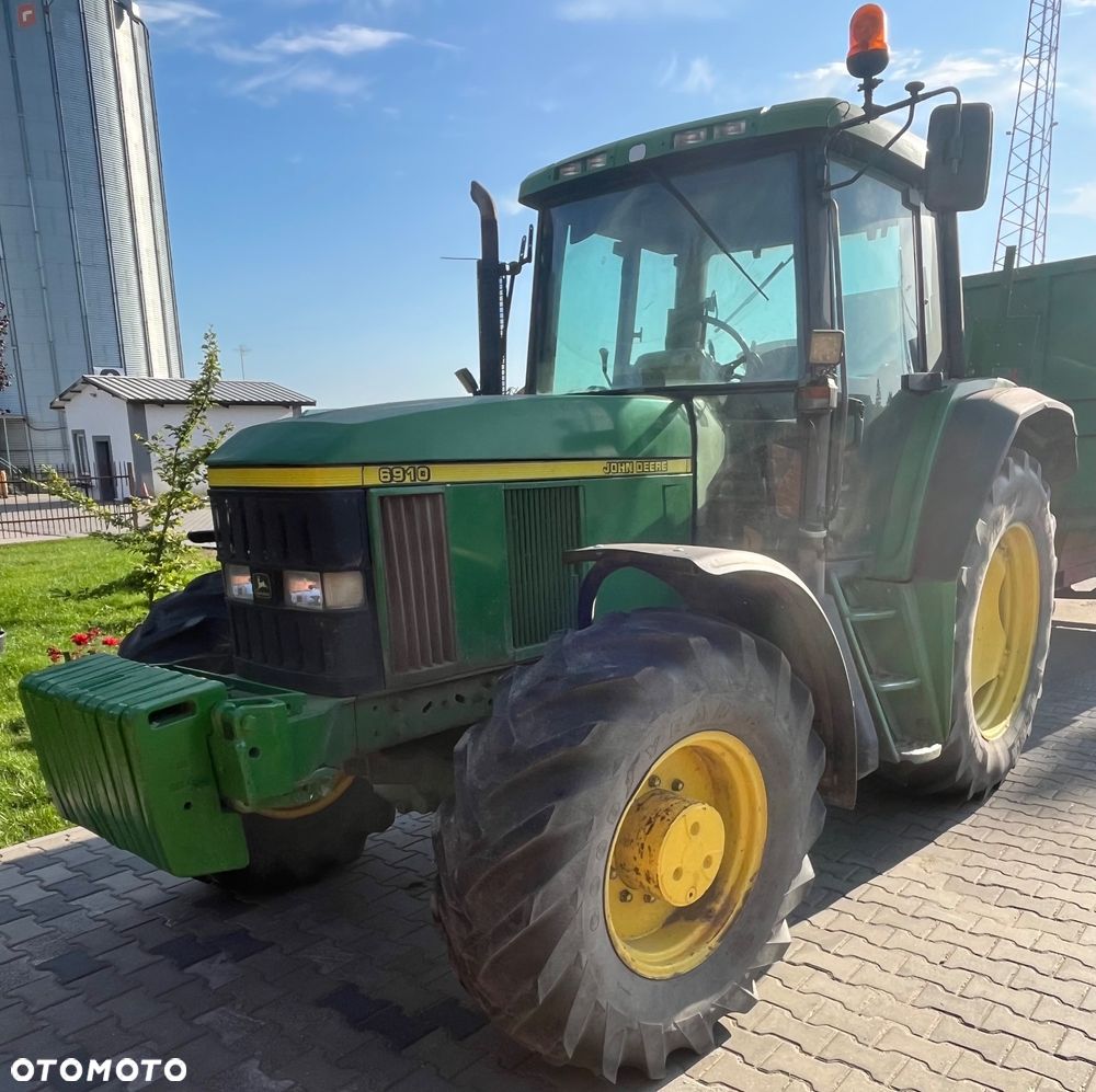 John Deere 6910 - 1