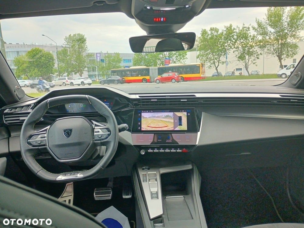 Peugeot 408 - 9
