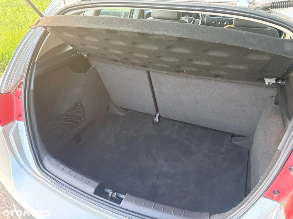 Seat Leon 1.6 TDI DPF Reference - 12