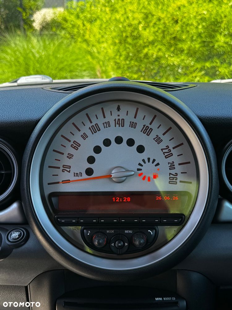 MINI Cooper Standard - 11