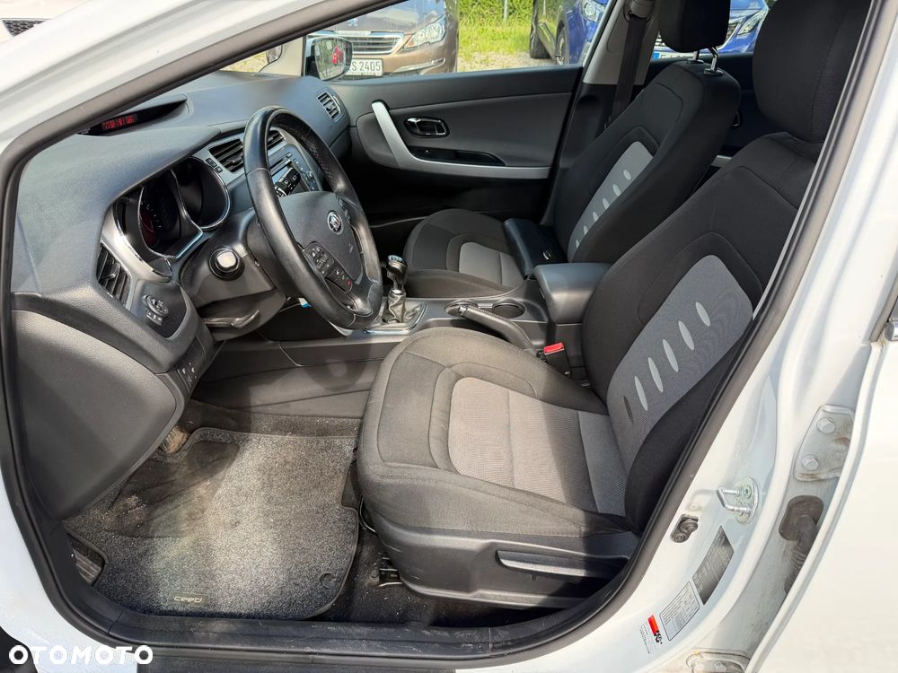 Kia Ceed 1.6 CRDi Smart - 29
