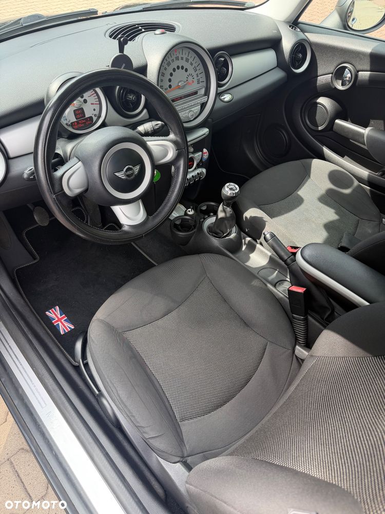 MINI ONE Standard - 5