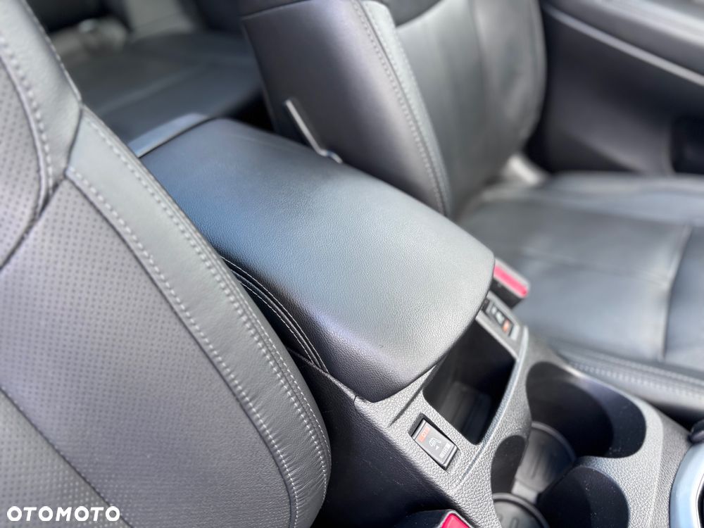 Nissan Qashqai 1.6 DCi TEKNA - 25