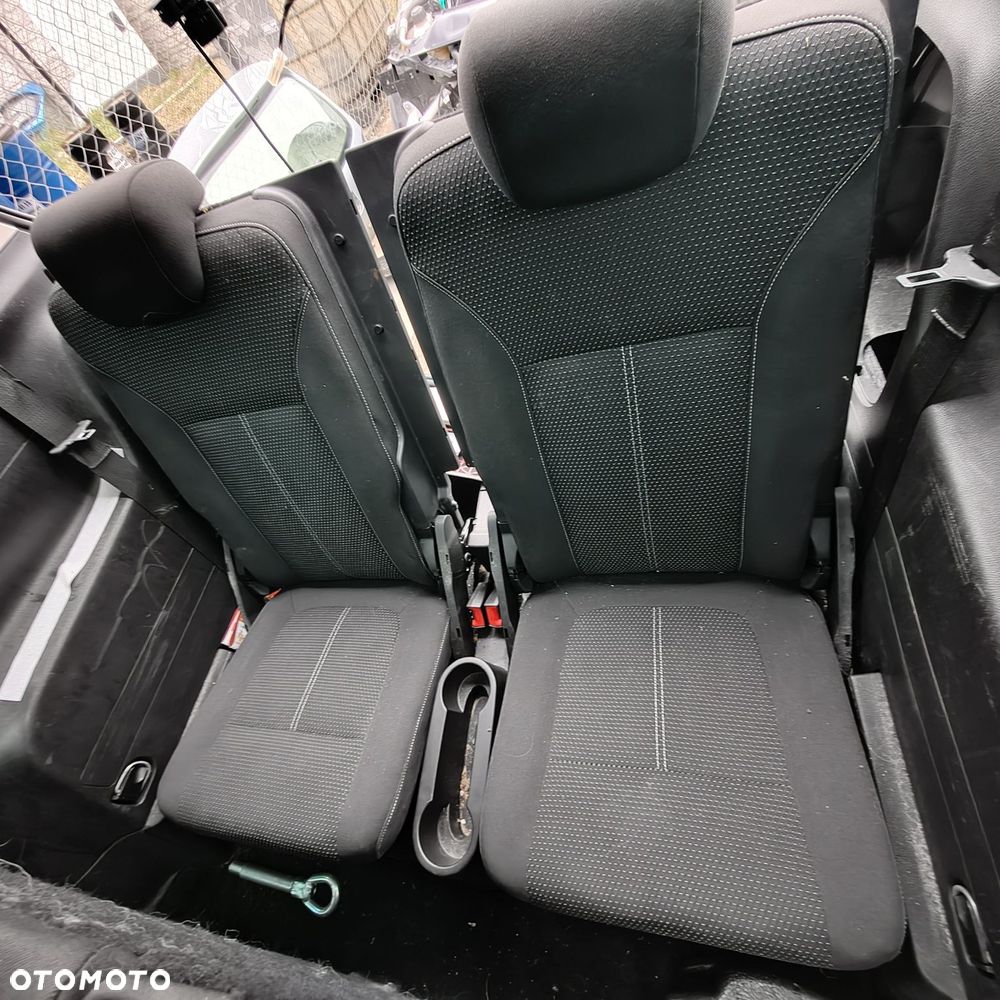 Opel Zafira C Siedzenia Bagażnika 3 Rząd - 1