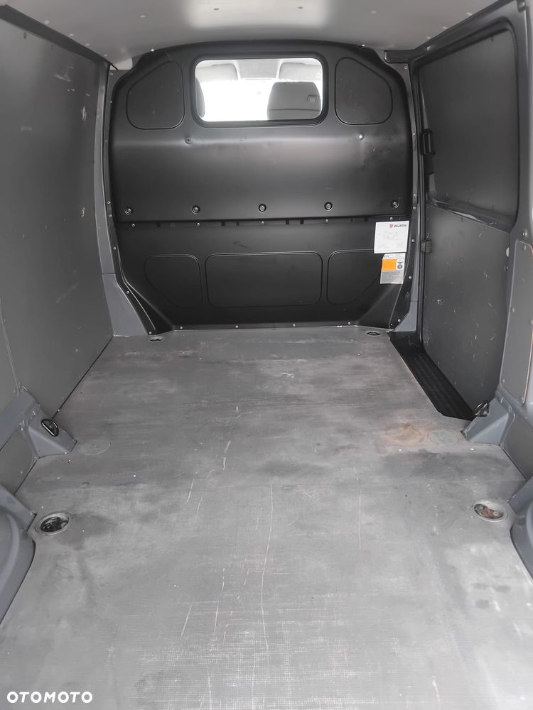 Volkswagen Transporter - 10