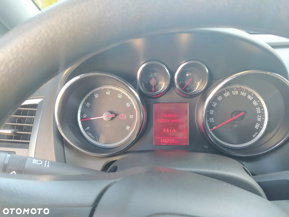 Opel Astra 1.4 Turbo - 12