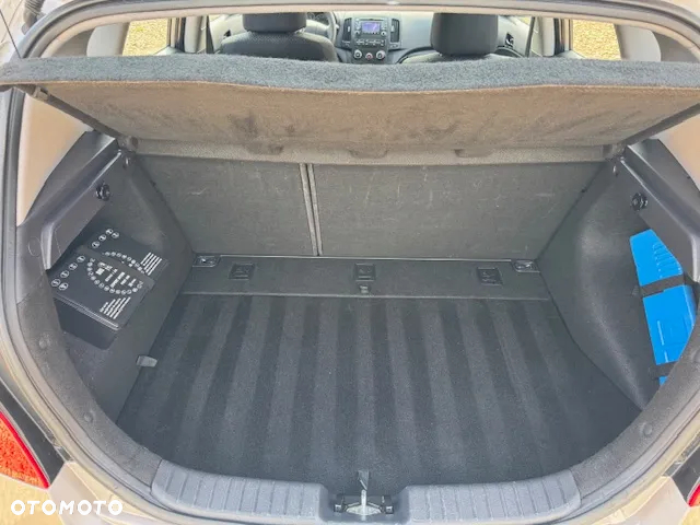 Hyundai i30 - 25