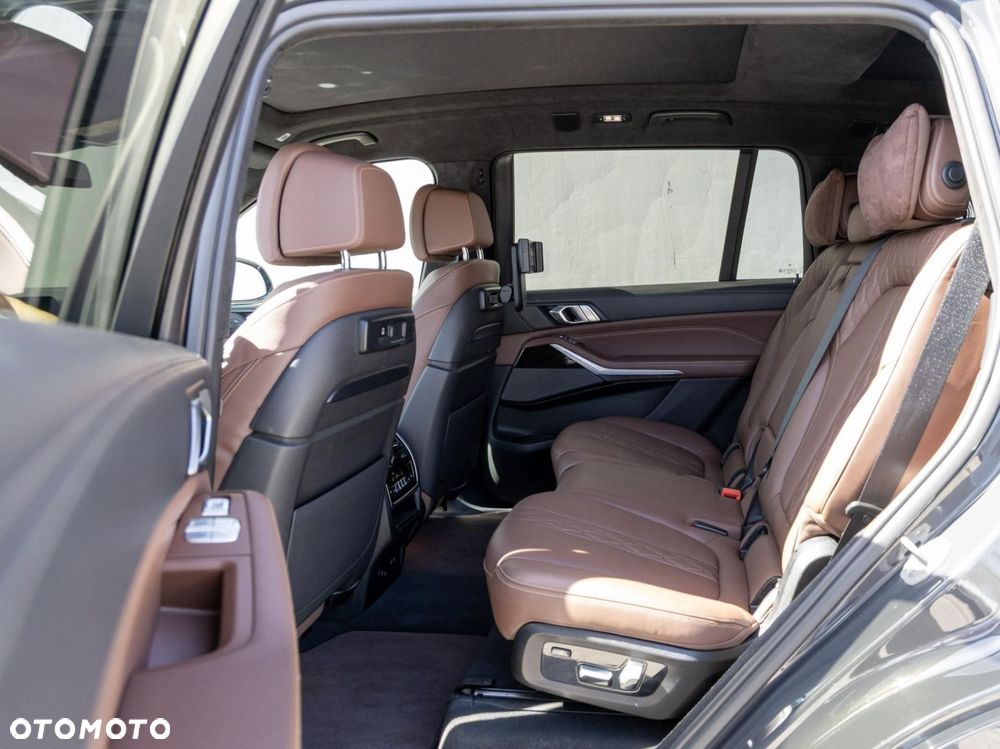BMW X7 - 14