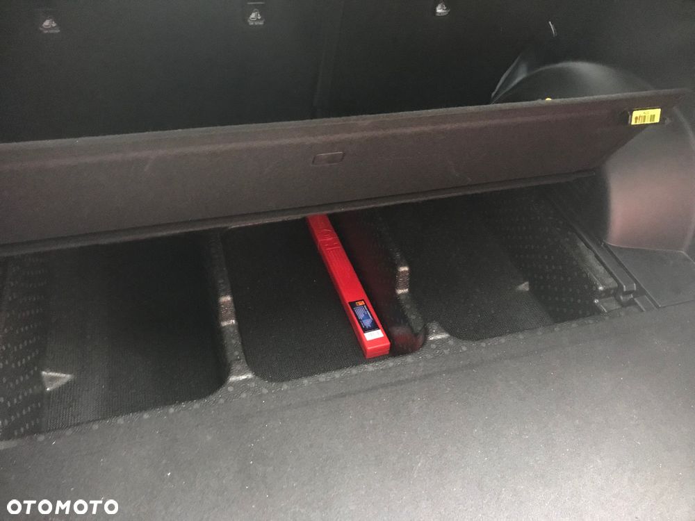 Hyundai Santa Fe 1.6 Plugin-Hybrid 4WD Signature - 28