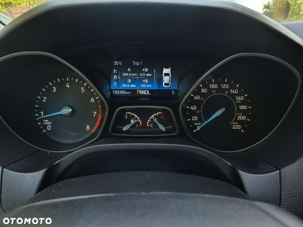 Ford Focus 2.0 16V Sport - 23