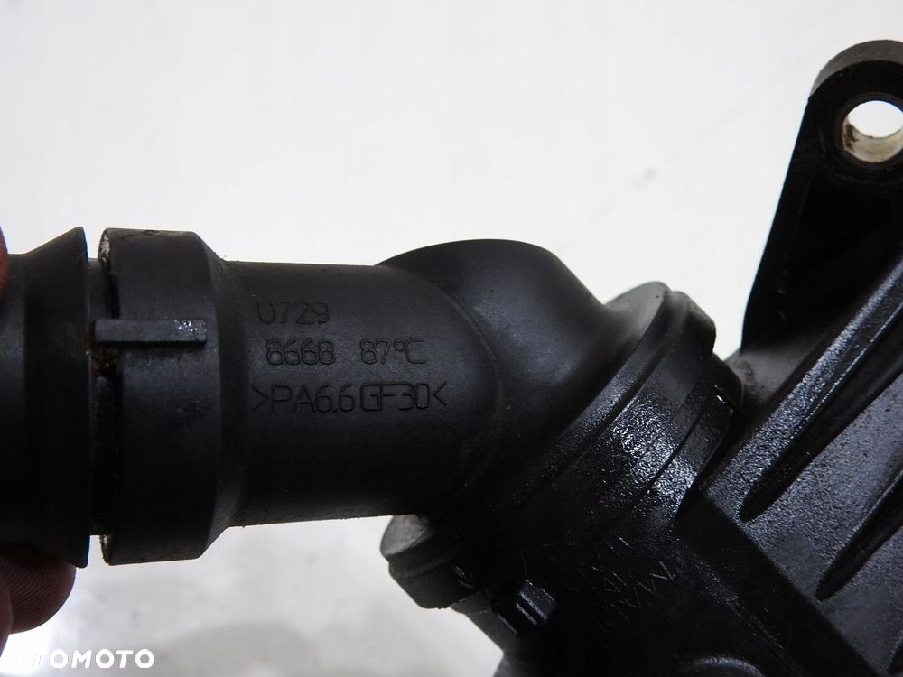 OBUDOWA TERMOSTATU AUDI A4 B7 2.0 TFSI - 5