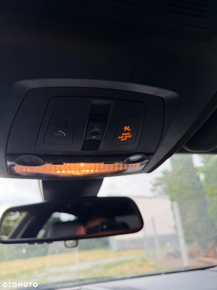 BMW Seria 6 650i - 38
