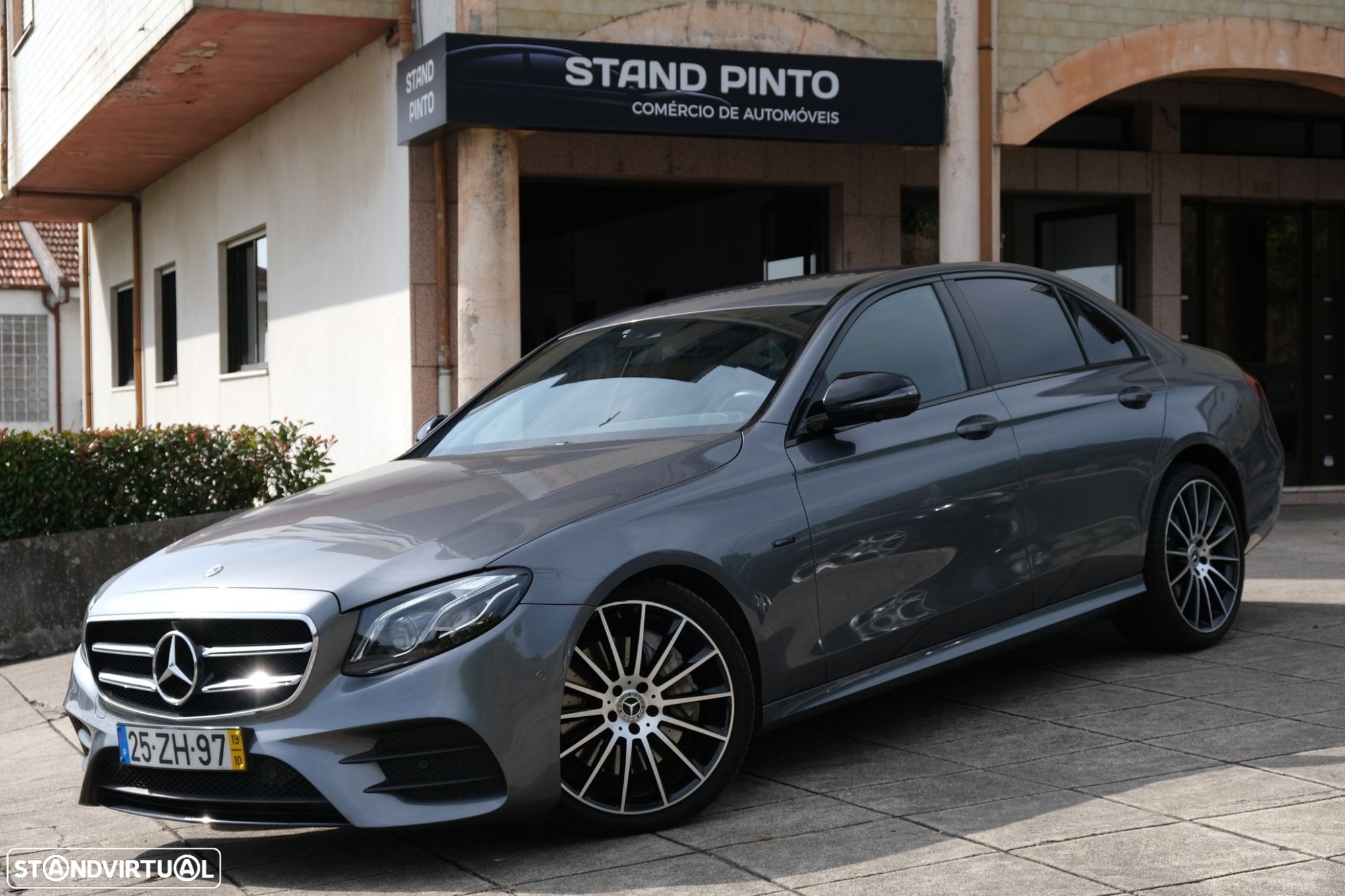 Mercedes-Benz E 300 - 1