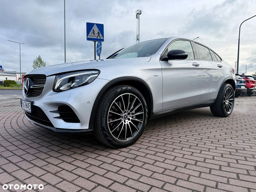 Mercedes-Benz GLC 220 d 4Matic 9G-TRONIC AMG Line - 31